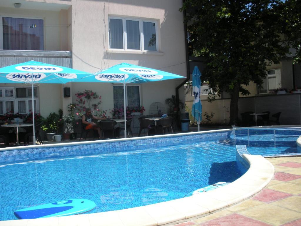 Peshev Family Hotel Nesebar Buitenkant foto