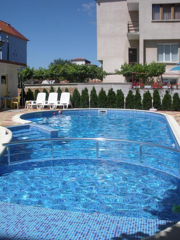 Peshev Family Hotel Nesebar Buitenkant foto